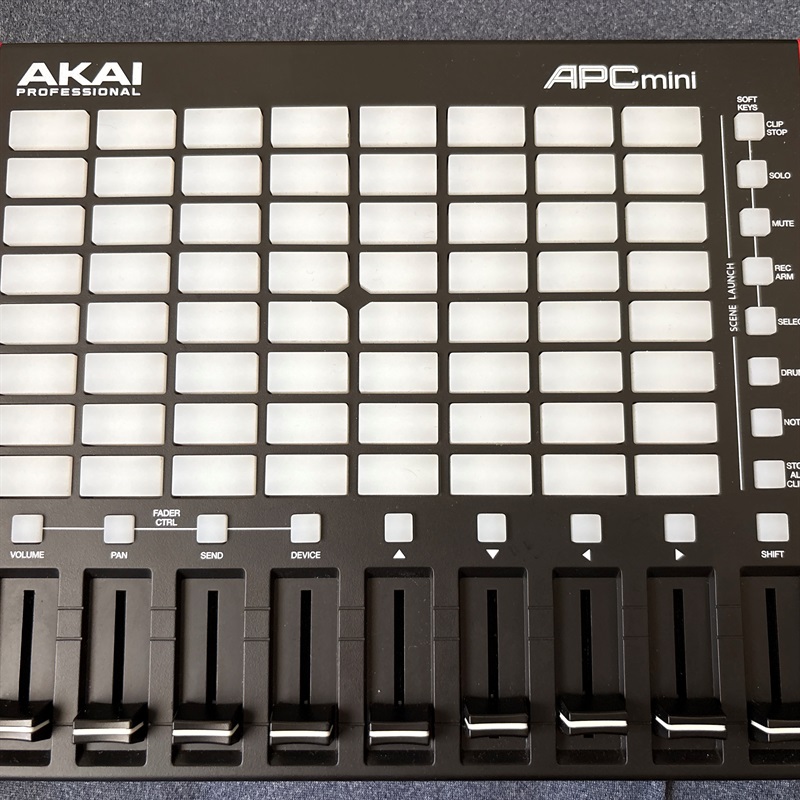AKAI APC mini mkIIの画像
